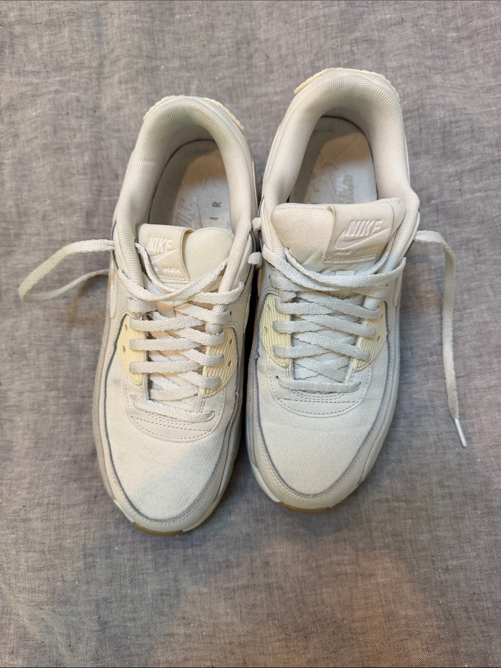 Nike Air Max Women’s Low-Top Sneakers — Cream & White - Picture 4 of 8